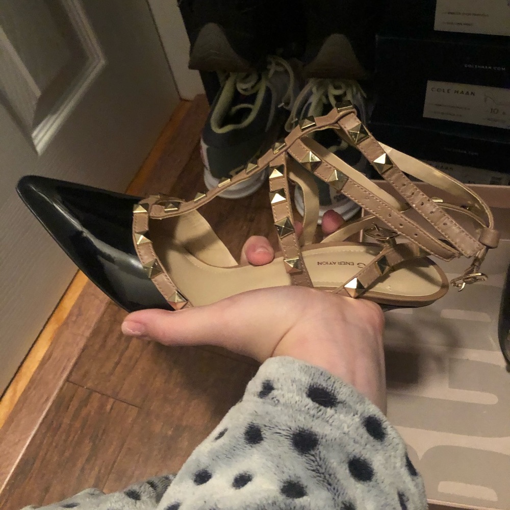 BCBG heels